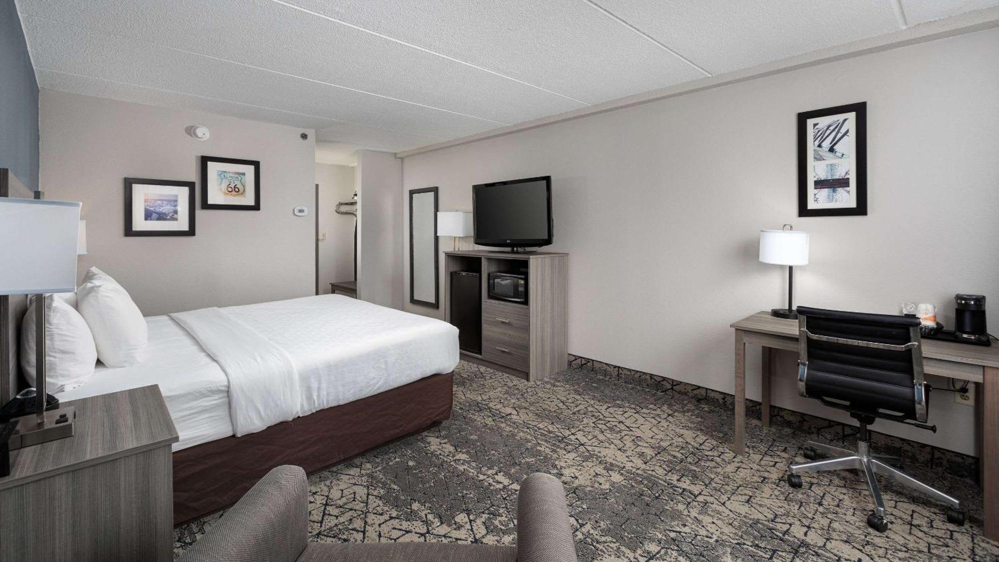 Clarion Hotel & Convention Center Joliet Eksteriør billede