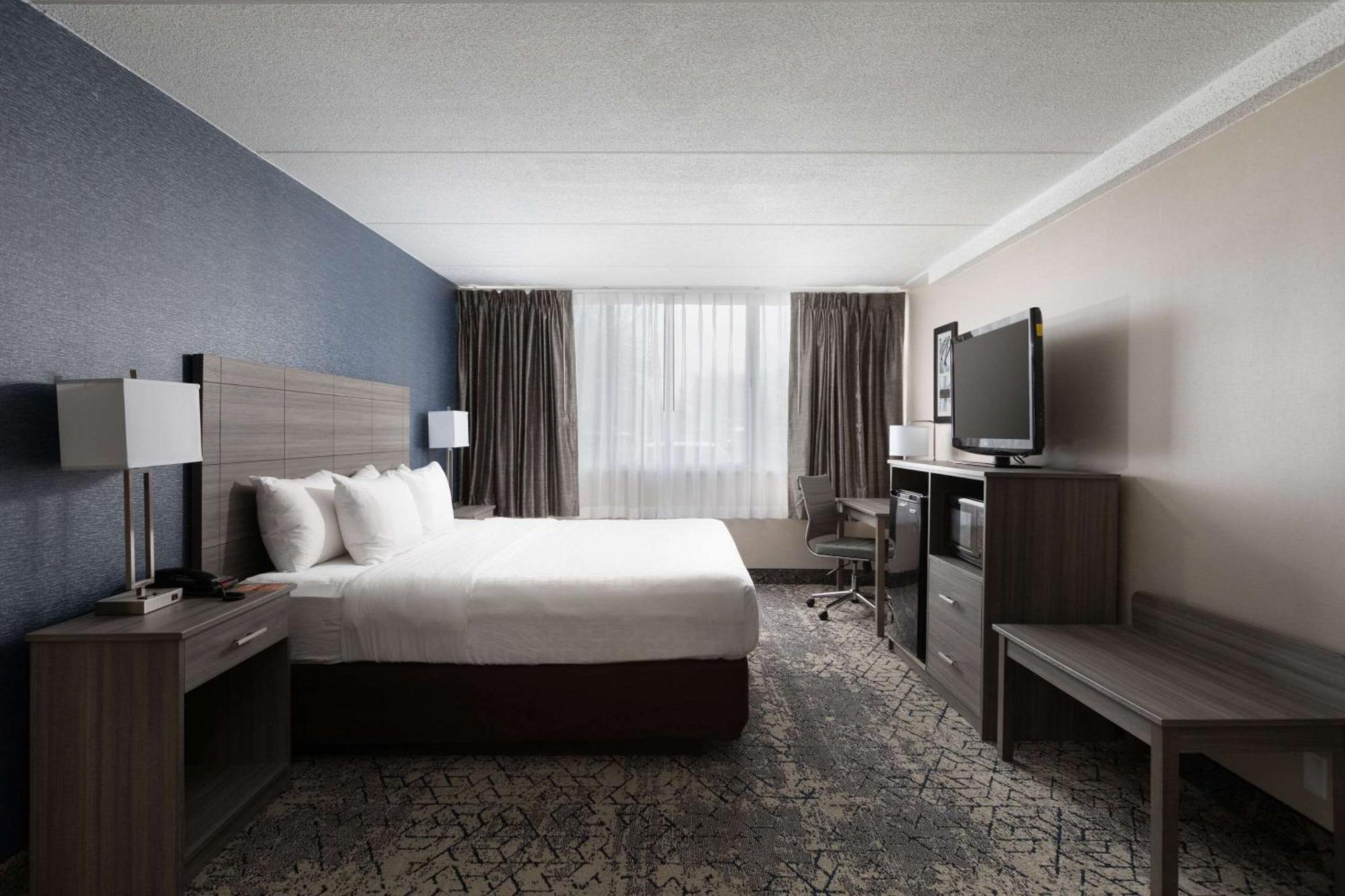 Clarion Hotel & Convention Center Joliet Eksteriør billede